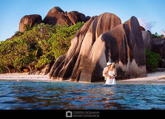 Hochzeitsshooting an der Anse source d´Argent auf La Digue